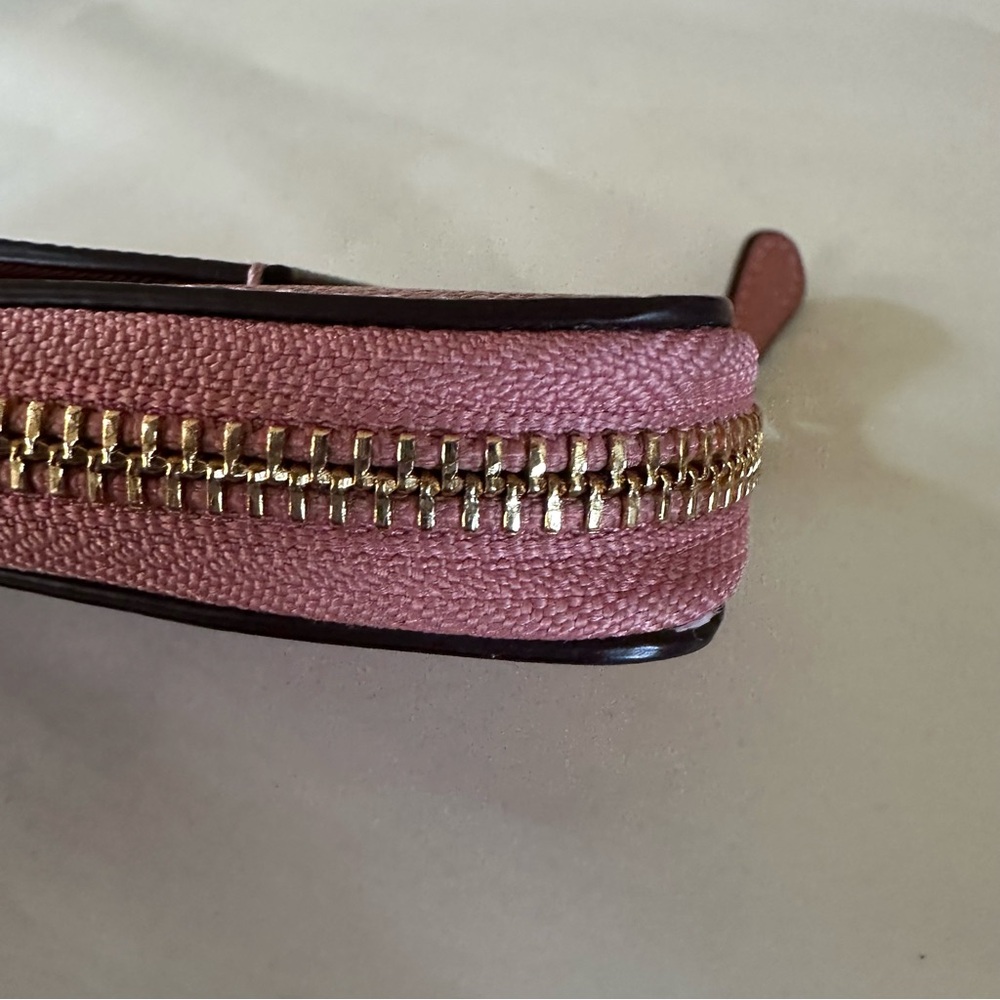 Coach Accordion Pink Leather Zip-Around Wallet - Picture 7 of 8